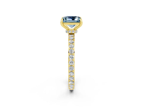 Yellow gold Princess Cut Aquamarine Ring with Pavé Band and Four-Prong Setting_2