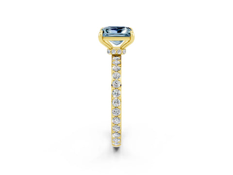 Yellow gold Princess Cut Aquamarine Solitaire Engagement Ring with Pavé Band and Four-Prong Setting_2