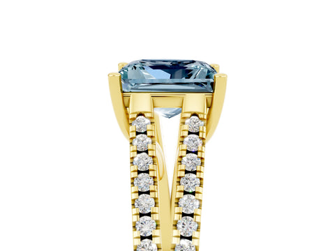 Yellow gold Princess Cut Aquamarine Solitaire Engagement Ring with Split Shank Pavé Band_5