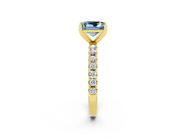 Yellow gold Princess Cut Aquamarine Solitaire Pavé Band with Four-Prong Setting