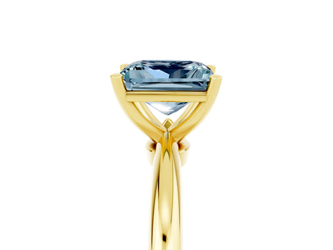 Yellow gold Princess Cut Aquamarine Solitaire Ring with Six-Prong Setting and Classic Band_5