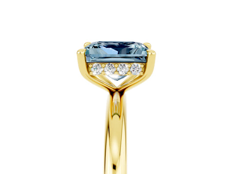Yellow gold Princess Cut Aquamarine Solitaire Ring with Thin Band and Four-Prong Setting_5