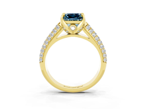 Yellow gold Princess Cut Aquamarine Solitaire Ring with Three-Row Pavé Band and Four-Prong Setting