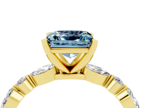 Yellow gold Princess Cut Aquamarine Solitaire with Side Stones on a Pavé Band and Four-Prong Setting_4