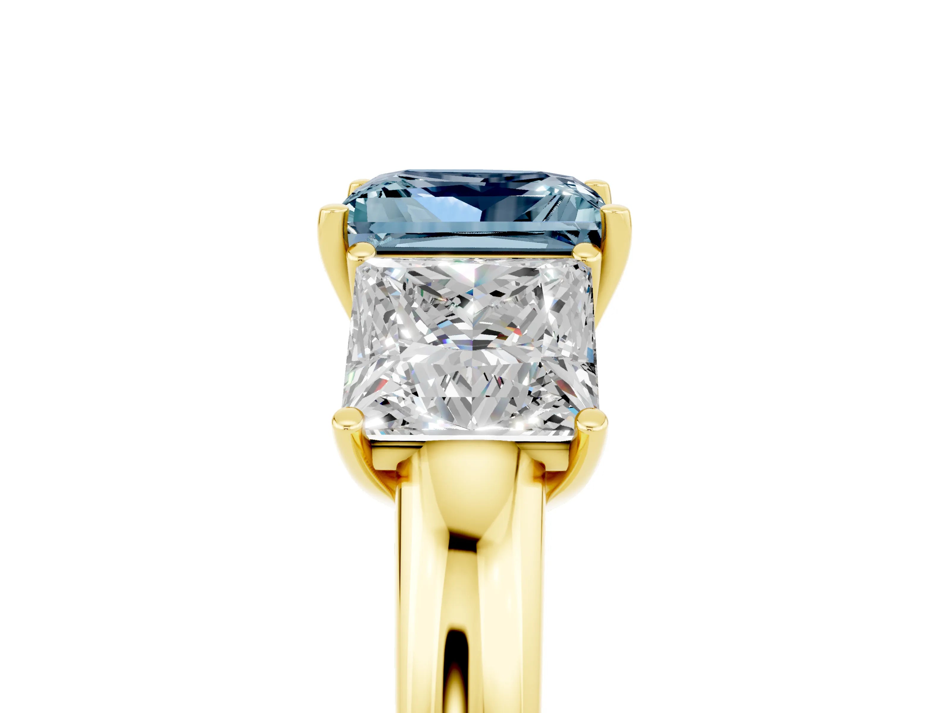 Yellow gold Princess Cut Aquamarine Three-Stone Ring with Four-Prong Setting and Classic Band_5