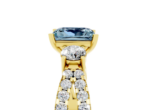 Yellow gold Princess Cut Aquamarine Three-Stone Ring with Pavé Split Shank and Four-Prong Setting_17