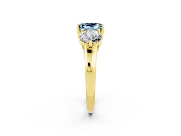 Yellow gold Princess Cut Aquamarine Three-Stone Ring with Prong Setting and Classic Band