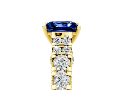 Yellow gold Princess Cut Blue Sapphire Classic Solitaire Ring with Pavé Band and Four-Prong Setting_5