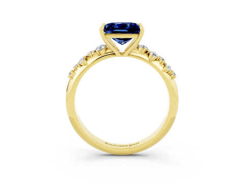 Yellow gold Princess Cut Blue Sapphire Cluster Side Stone Solitaire Ring with Prong Setting_27