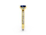 Yellow gold Princess Cut Blue Sapphire Milgrain Pavé Engagement Ring with Four-Prong Setting_14