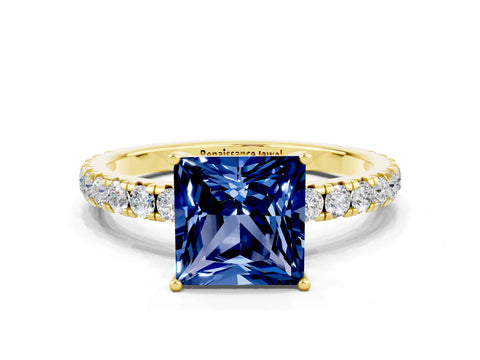 Yellow gold Princess Cut Blue Sapphire Pavé Solitaire Engagement Ring with Four-Prong Setting_12