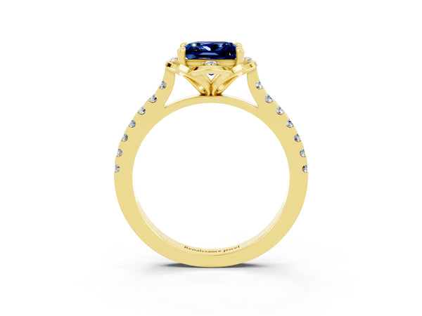 Yellow gold Princess Cut Blue Sapphire Ring with Pavé Band and Floral Prong Setting