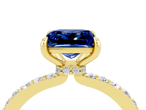 Yellow gold Princess Cut Blue Sapphire Ring with Pavé Band and Four-Prong Setting_4