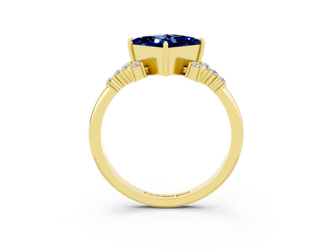 Yellow gold Princess Cut Blue Sapphire Ring with Side Stones and Four-Prong Setting_39
