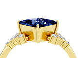 Yellow gold Princess Cut Blue Sapphire Ring with Side Stones and Four-Prong Setting_40