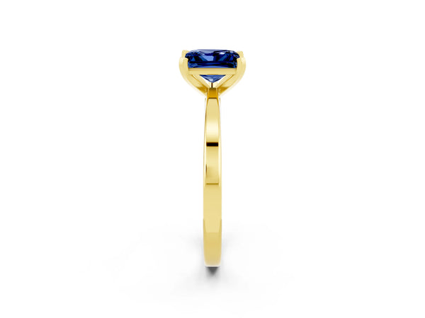 Yellow gold Princess Cut Blue Sapphire Solitaire Engagement Ring with Classic Band and Four-Prong Setting