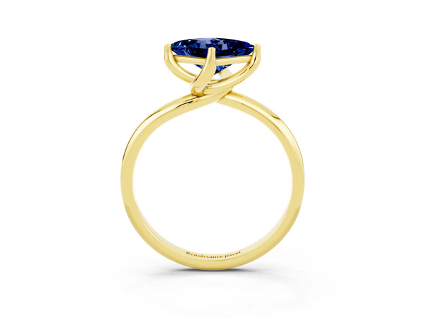 Yellow gold Princess Cut Blue Sapphire Solitaire Engagement Ring with Four-Prong Setting and Classic Band