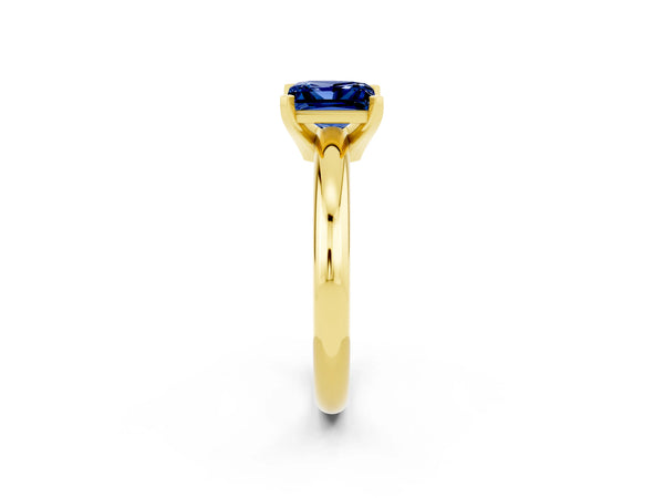 Yellow gold Princess Cut Blue Sapphire Solitaire Engagement Ring with Round Band and Four-Prong Setting