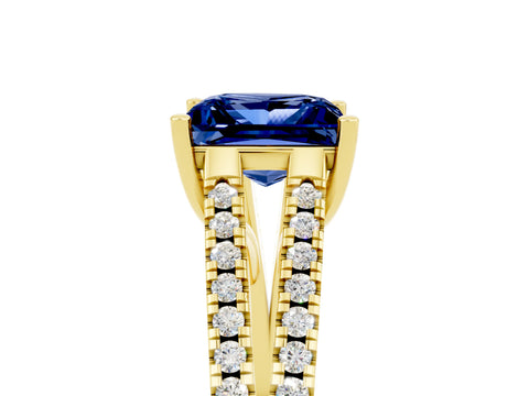 Yellow gold Princess Cut Blue Sapphire Solitaire Engagement Ring with Split Shank Pavé Band_5