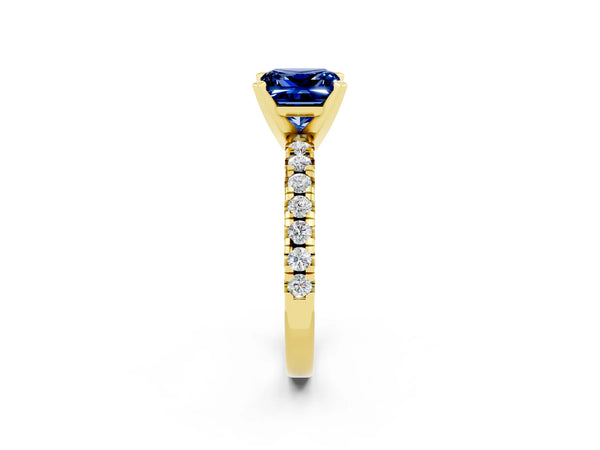 Yellow gold Princess Cut Blue Sapphire Solitaire Pavé Engagement Ring with Round Band and Prong Setting