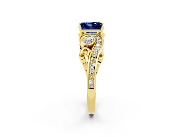 Yellow gold Princess Cut Blue Sapphire Solitaire Ring with Milgrain Pavé Band and Four-Prong Setting