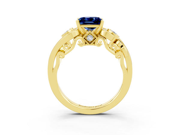 Yellow gold Princess Cut Blue Sapphire Solitaire Ring with Milgrain Pavé Band and Four-Prong Setting