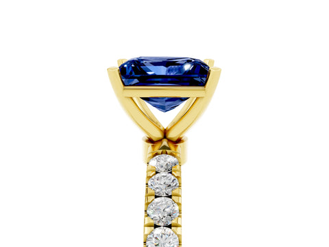 Yellow gold Princess Cut Blue Sapphire Solitaire Ring with Pavé Accents and Four-Prong Setting_5