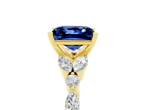 Yellow gold Princess Cut Blue Sapphire Solitaire Ring with Side Stones and Four-Prong Setting_17