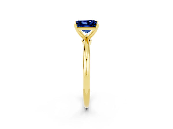 Yellow gold Princess Cut Blue Sapphire Solitaire Ring with Six-Prong Setting and Classic Band