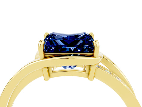 Yellow gold Princess Cut Blue Sapphire Solitaire Ring with Split Shank and Prong Setting_4