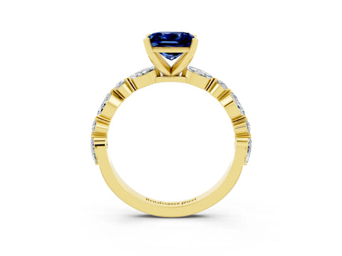 Yellow gold Princess Cut Blue Sapphire Solitaire with Side Stones on a Pavé Band and Four-Prong Setting_3