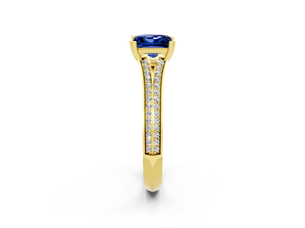 Yellow gold Princess Cut Blue Sapphire Split Shank Engagement Ring with Pavé Band
