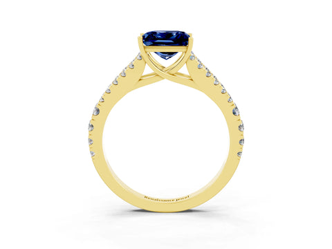 Yellow gold Princess Cut Blue Sapphire Split Shank Pavé Engagement Ring with Four-Prong Setting_15