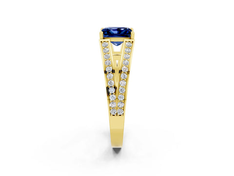 Yellow gold Princess Cut Blue Sapphire Split Shank Ring with Pavé Band and Four-Prong Setting_2