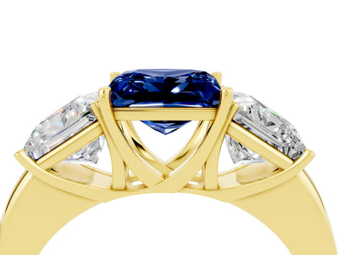 Yellow gold Princess Cut Blue Sapphire Three-Stone Ring with Four-Prong Setting and Classic Band_4