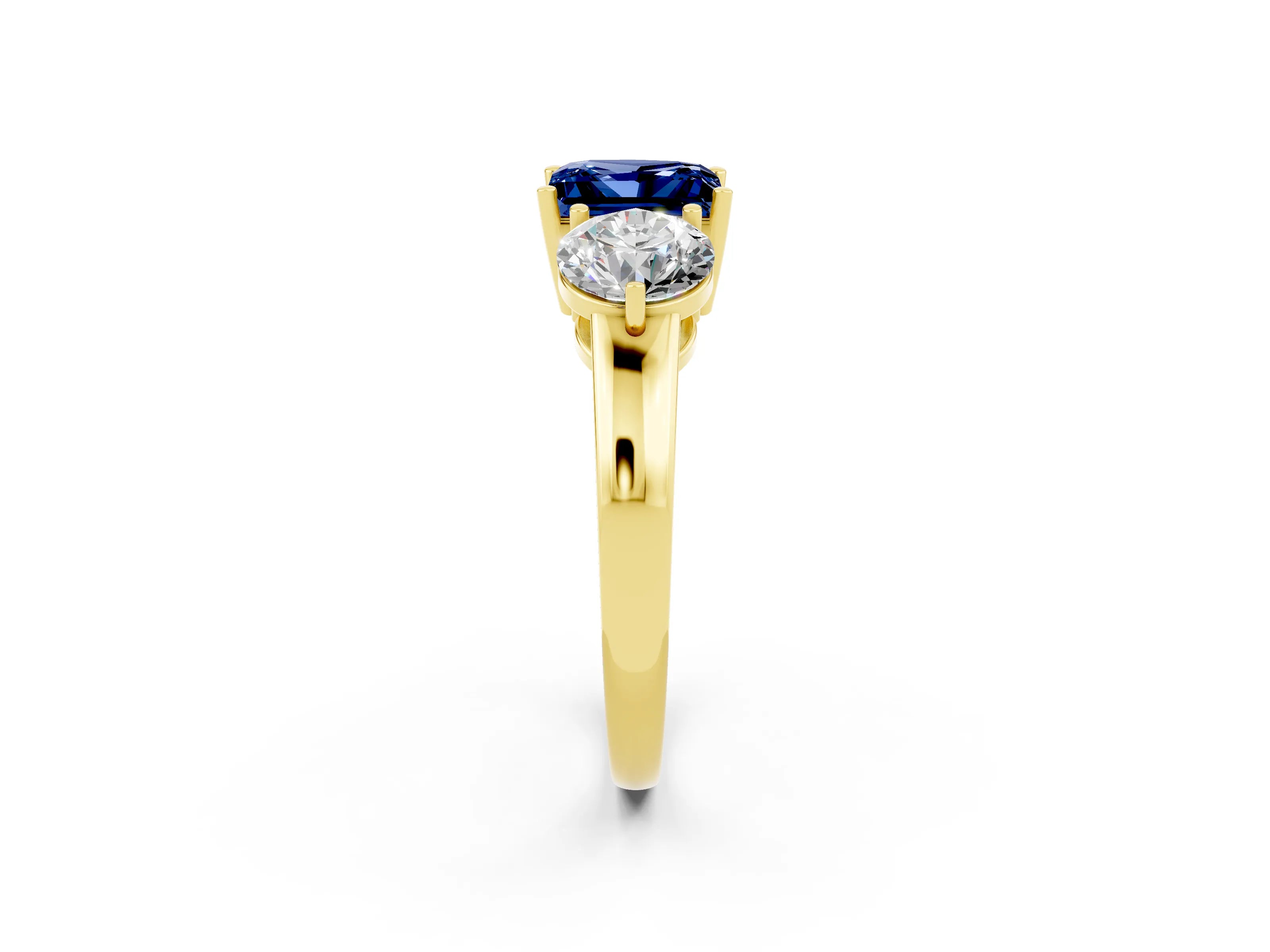 Yellow gold Princess Cut Blue Sapphire Three-Stone Ring with Prong Setting and Classic Band_2