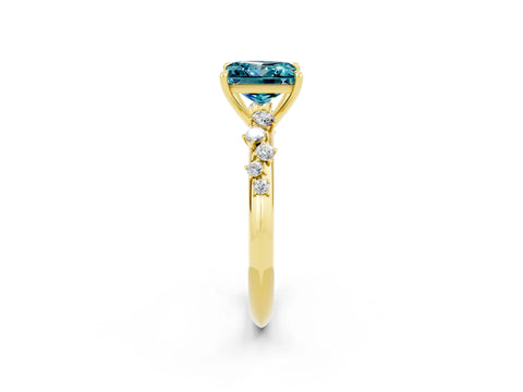 Yellow gold Princess Cut Blue Topaz Cluster Side Stone Solitaire Ring with Prong Setting_26