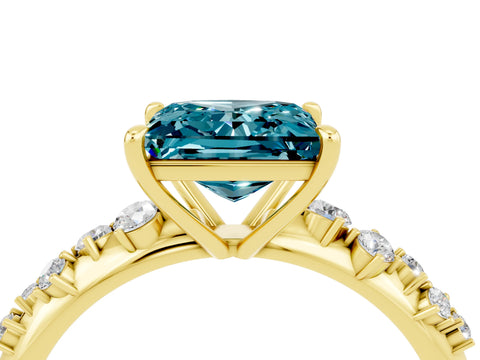 Yellow gold Princess Cut Blue Topaz Cluster Side Stone Solitaire Ring with Prong Setting_28