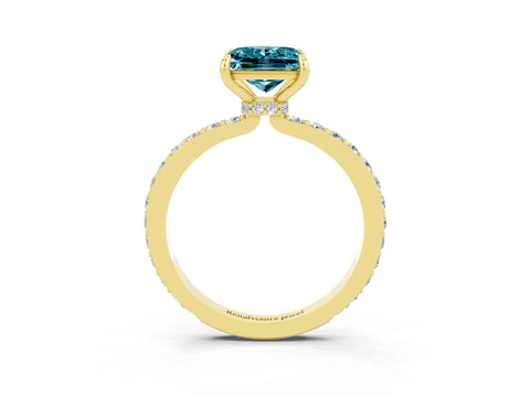 Yellow gold Princess Cut Blue Topaz Ring with Pavé Band and Four-Prong Setting_3