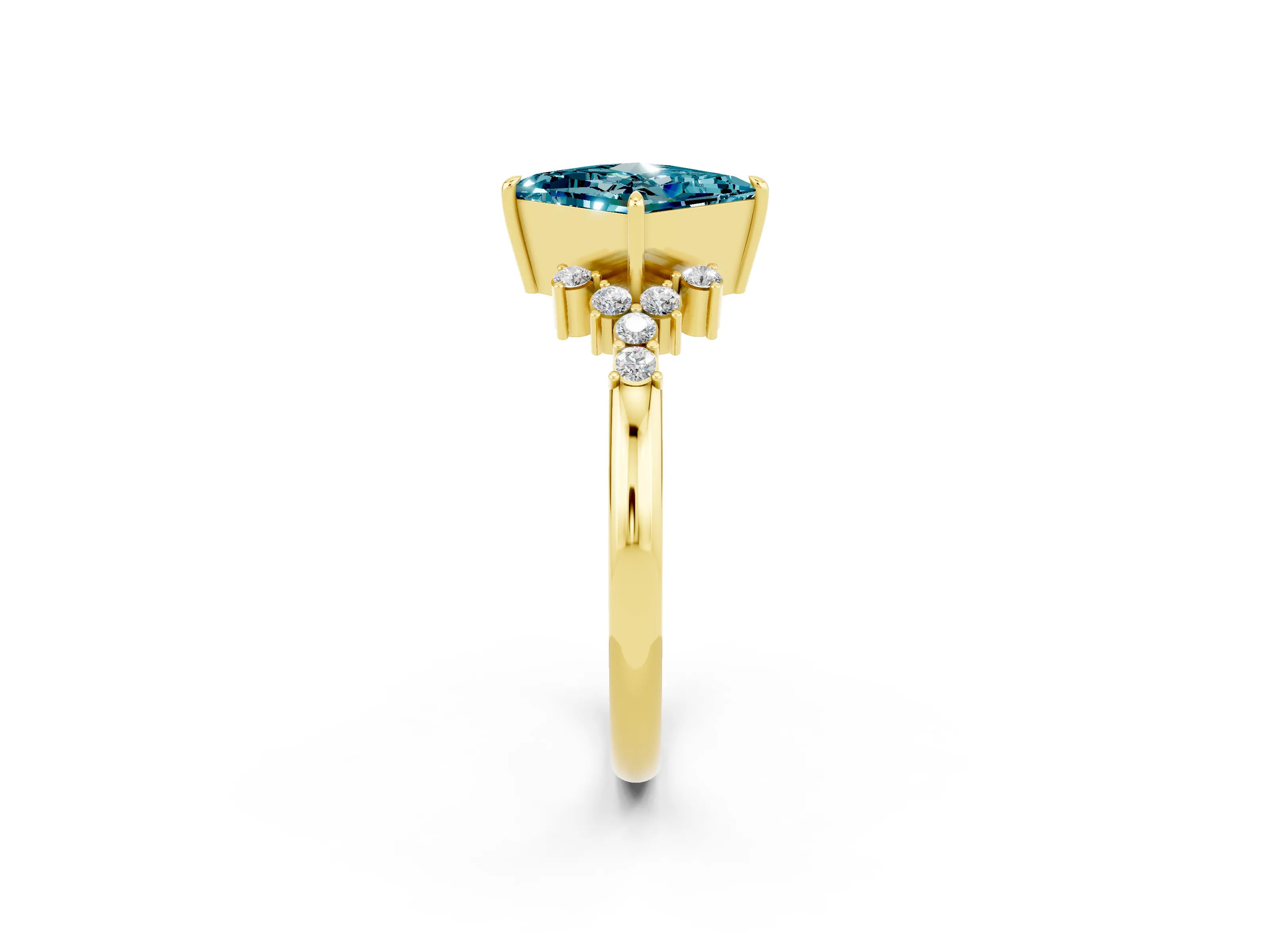 Yellow gold Princess Cut Blue Topaz Ring with Side Stones and Four-Prong Setting_38