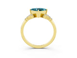 Yellow gold Princess Cut Blue Topaz Ring with Side Stones and Four-Prong Setting_39