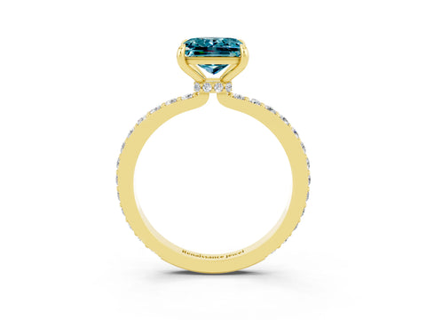 Yellow gold Princess Cut Blue Topaz Solitaire Engagement Ring with Pavé Band and Four-Prong Setting_3