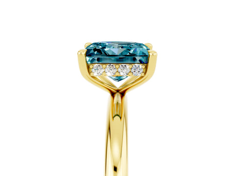 Yellow gold Princess Cut Blue Topaz Solitaire Ring with Thin Band and Four-Prong Setting_5