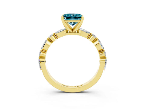 Yellow gold Princess Cut Blue Topaz Solitaire with Side Stones on a Pavé Band and Four-Prong Setting_3