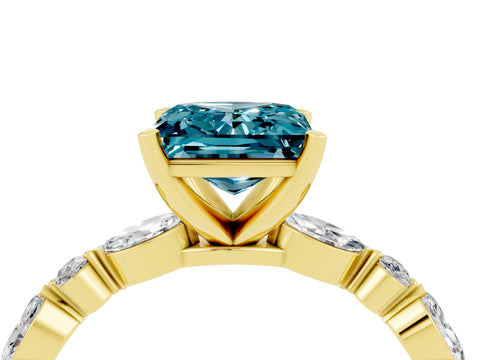 Yellow gold Princess Cut Blue Topaz Solitaire with Side Stones on a Pavé Band and Four-Prong Setting_4