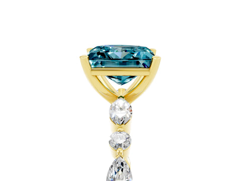 Yellow gold Princess Cut Blue Topaz Solitaire with Side Stones on a Pavé Band and Four-Prong Setting_5
