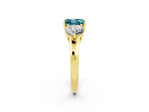 Yellow gold Princess Cut Blue Topaz Three-Stone Ring with Prong Setting and Classic Band_2