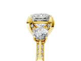 Yellow gold Princess Cut Brilliant Three-Stone Diamond Ring with Pavé Band and Four-Prong Setting_8