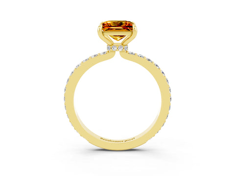 Yellow gold Princess Cut Citrine Ring with Pavé Band and Four-Prong Setting_3
