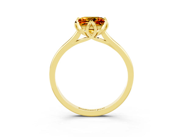 Yellow gold Princess Cut Citrine Solitaire Ring with Flower Prong Setting and Classic Band